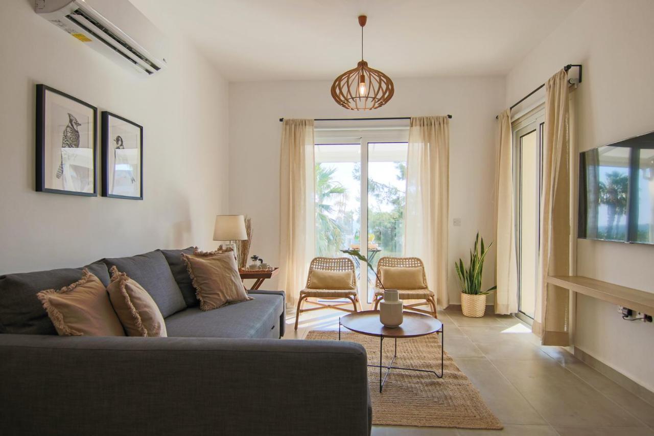 Phaedrus Living Seaview Luxury Flat Limnaria 153 Daire Pafos Dış mekan fotoğraf