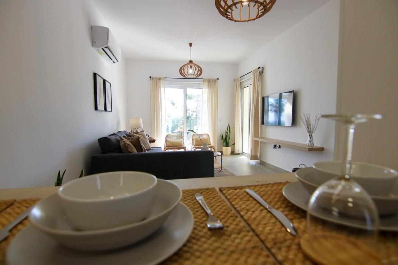 Phaedrus Living Seaview Luxury Flat Limnaria 153 Daire Pafos Dış mekan fotoğraf