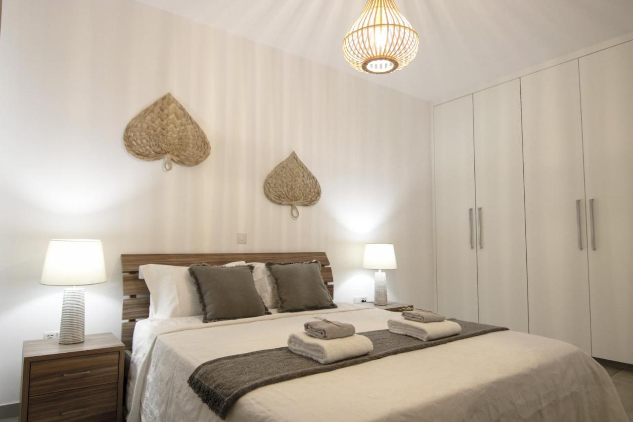 Phaedrus Living Seaview Luxury Flat Limnaria 153 Daire Pafos Dış mekan fotoğraf