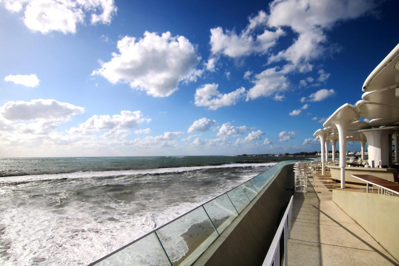 Phaedrus Living Seaview Luxury Flat Limnaria 153 Daire Pafos Dış mekan fotoğraf